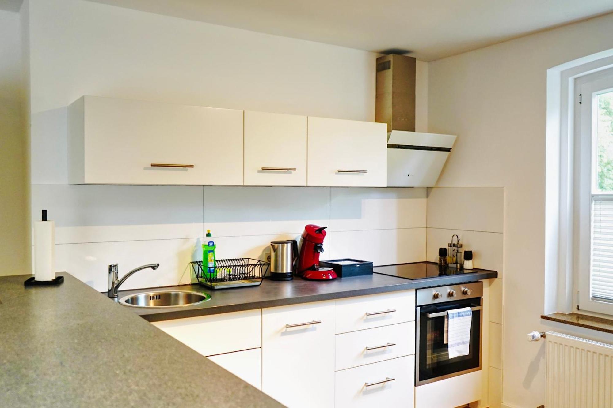 Stilvolles Apartment In Stadtnaehe-Parkplatz- 4 Personen- Balkon Wolfsburg Buitenkant foto